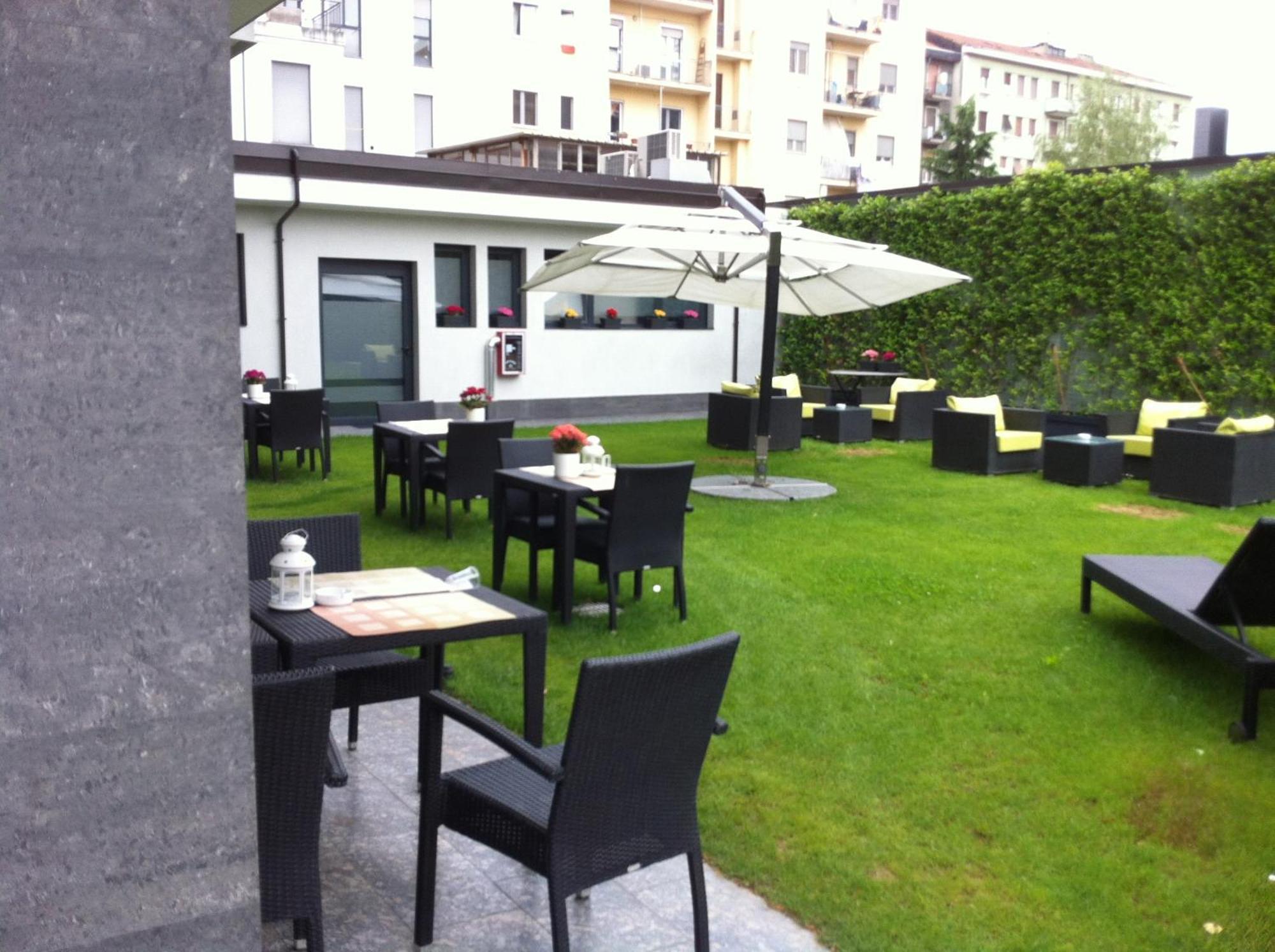 Acca Palace Aa Hotels Milánó Kültér fotó