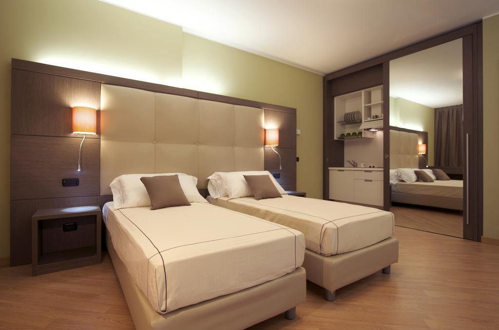 Acca Palace Aa Hotels Milánó Szoba fotó